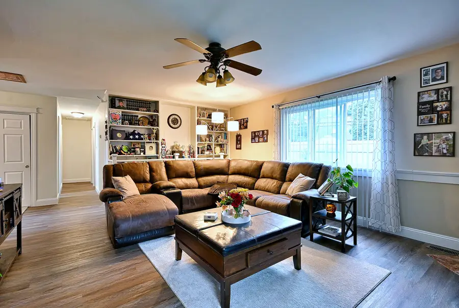116 Stoneham Court, Bolingbrook, IL 60440 - #3