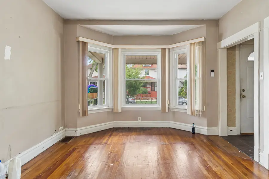 4541 N Harding Avenue, Chicago, IL 60625 - #2