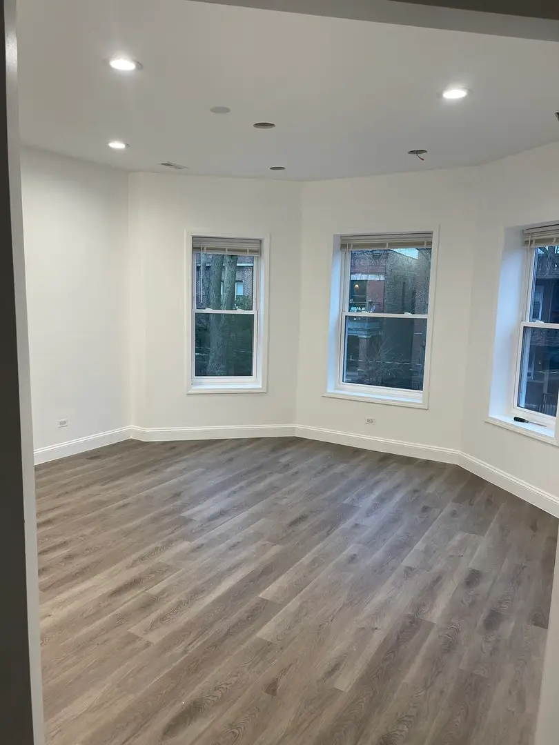 6141 S Eberhart Avenue, Chicago, IL 60637 - #2