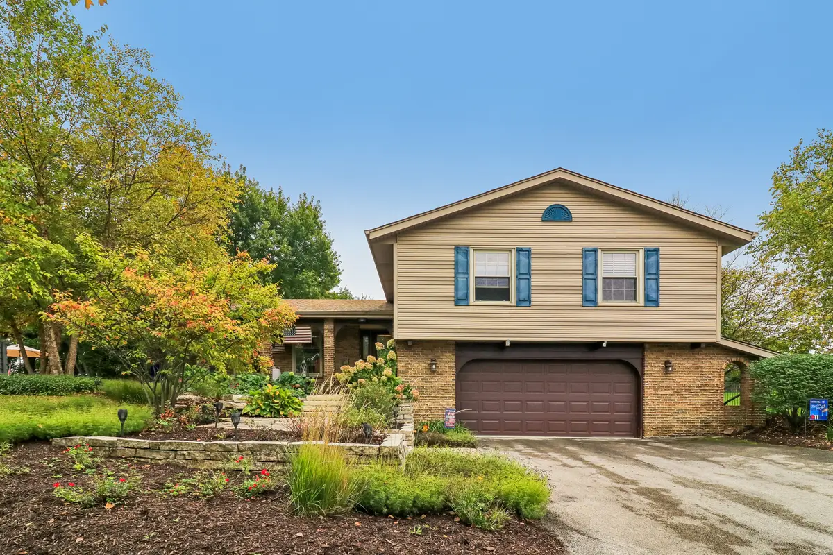 6S561 Bridlespur Drive, Naperville, IL 60540 - #1