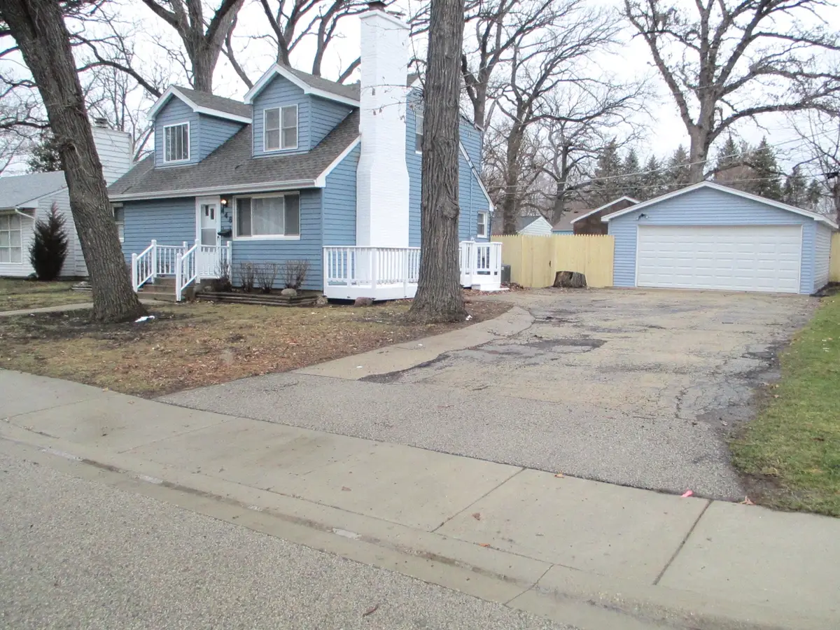 448 Midway Drive, Mundelein, IL 60060 - #1