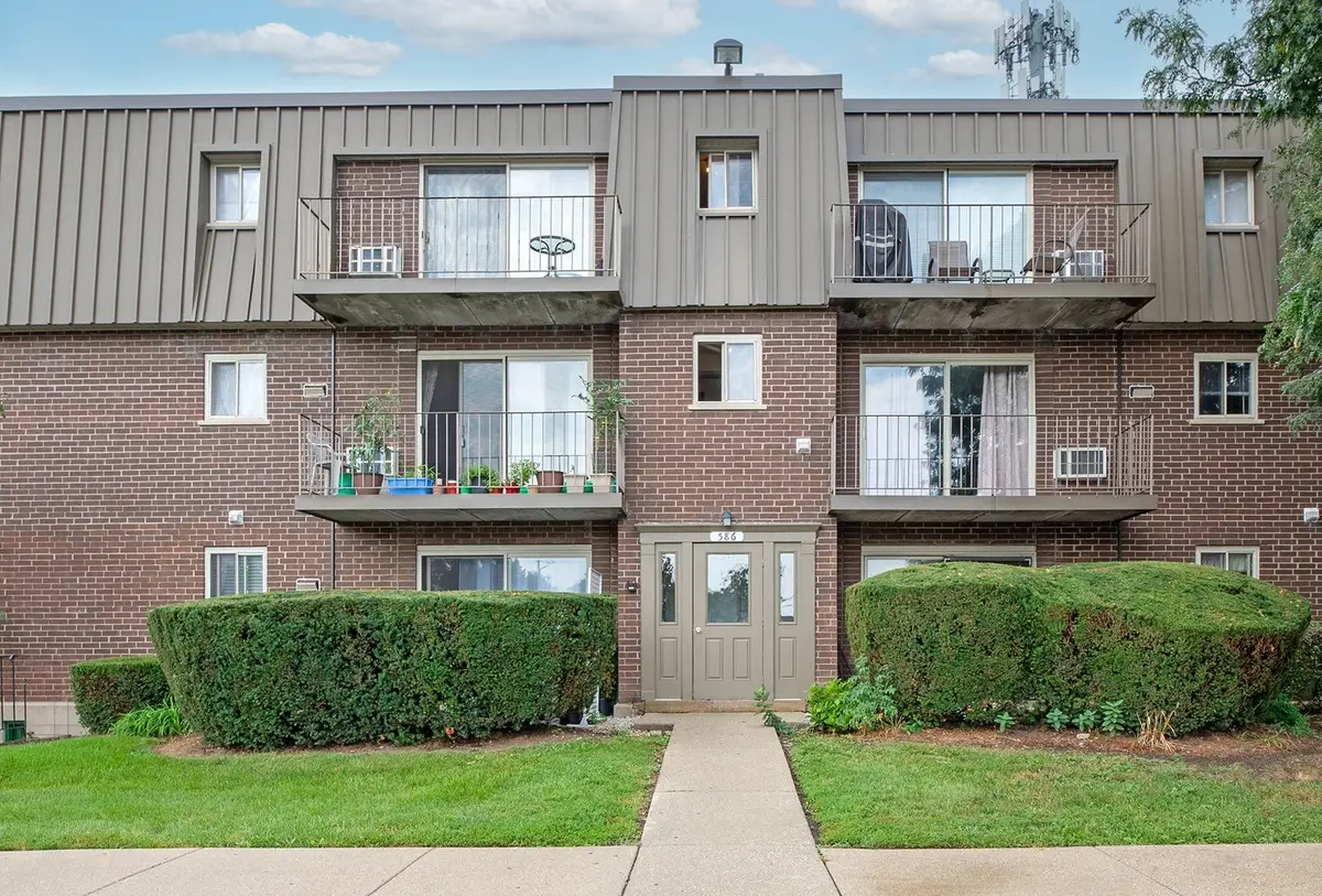 586 Fairway View Drive #1B, Wheeling, IL 60090 - #1