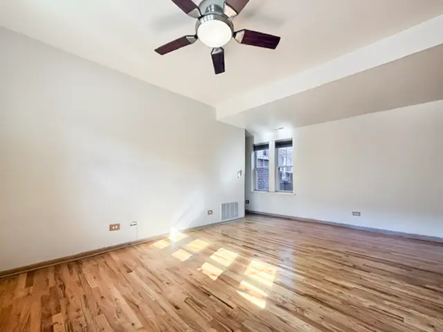 2317 E 70th Place #111W, Chicago, IL 60649 - #3