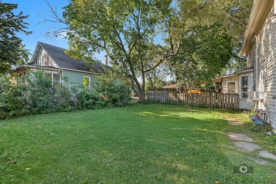 1242 E New York Street, Aurora, IL 60505 - #3