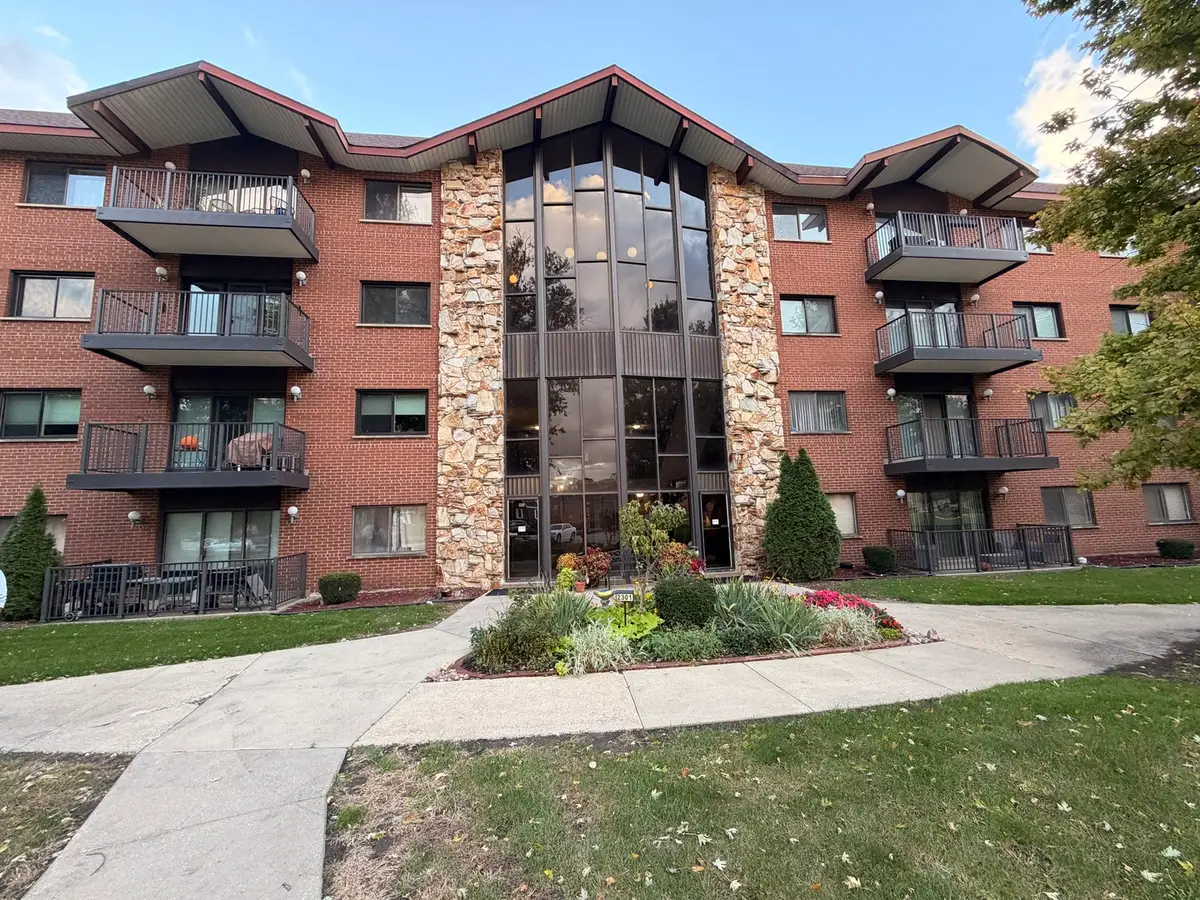 2301 183rd Street #104A, Homewood, IL 60430 - #1
