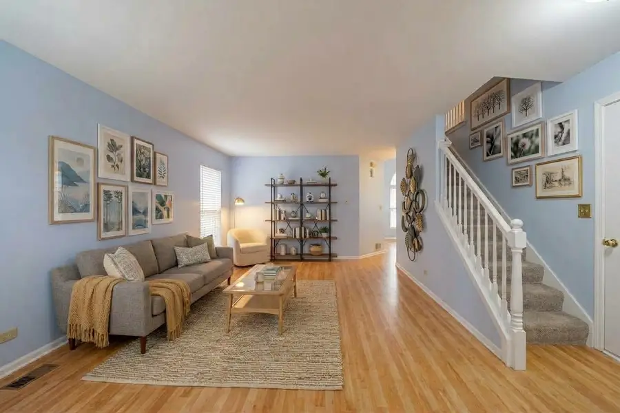 711 Violet Circle, Naperville, IL 60540 - #2