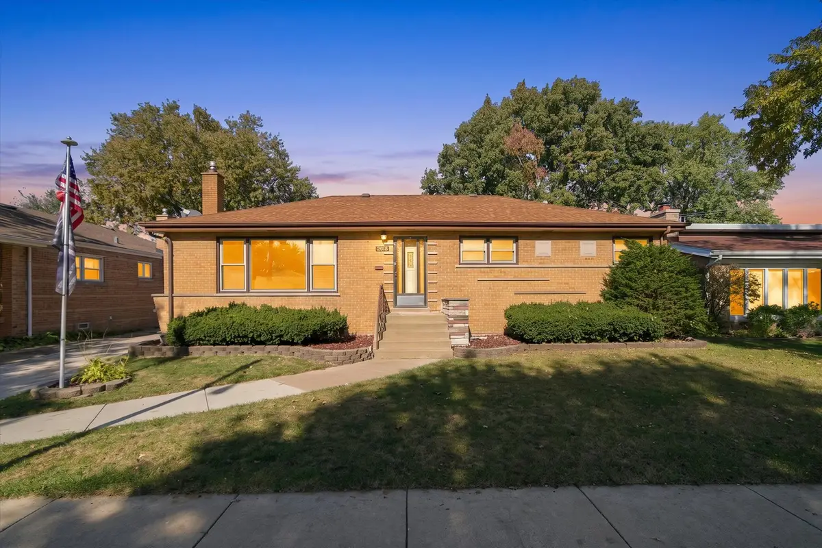 2818 W 101st Street, Evergreen Park, IL 60805 - #1