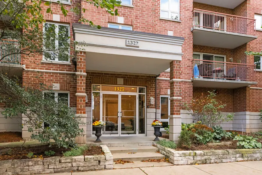 1327 E Washington Street #501, Des Plaines, IL 60016 - #2