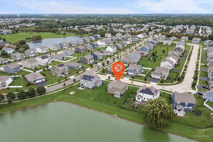 695 Kentshire Circle, Elgin, IL 60124 - #3