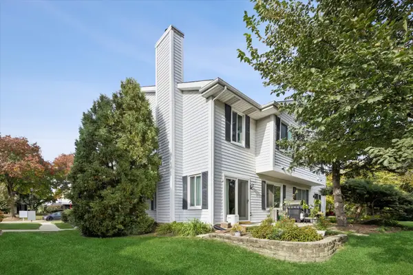 7937 Knottingham Circle #C, Darien, IL 60561