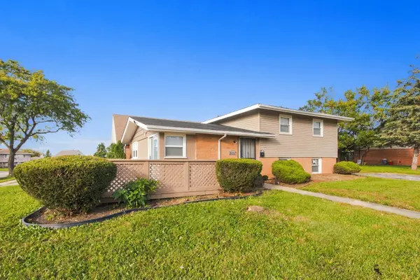 16767 Sunset Ridge Drive, Country Club Hills, IL 60478