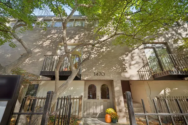1470 E 56th Street, Chicago, IL 60637