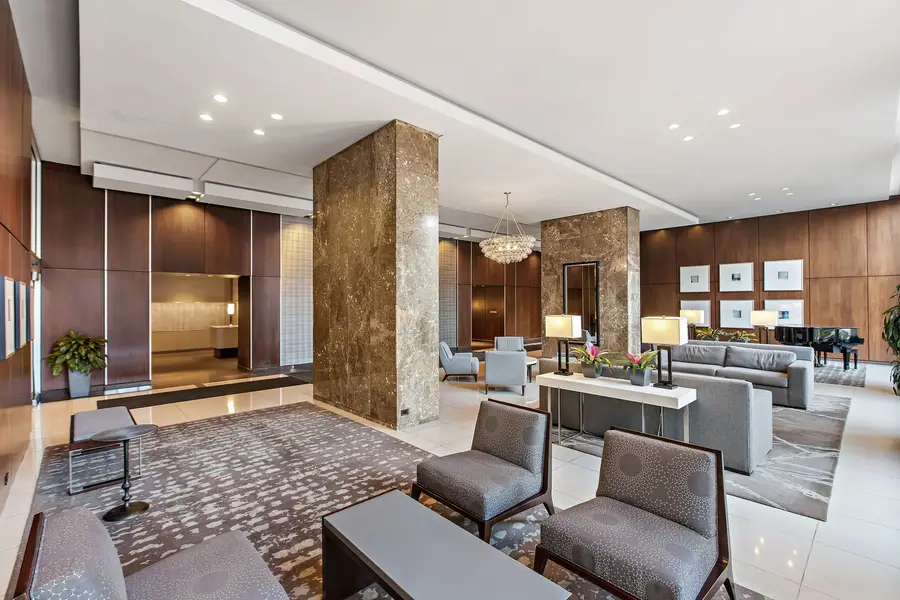 655 W Irving Park Road #1509, Chicago, IL 60613 - #3