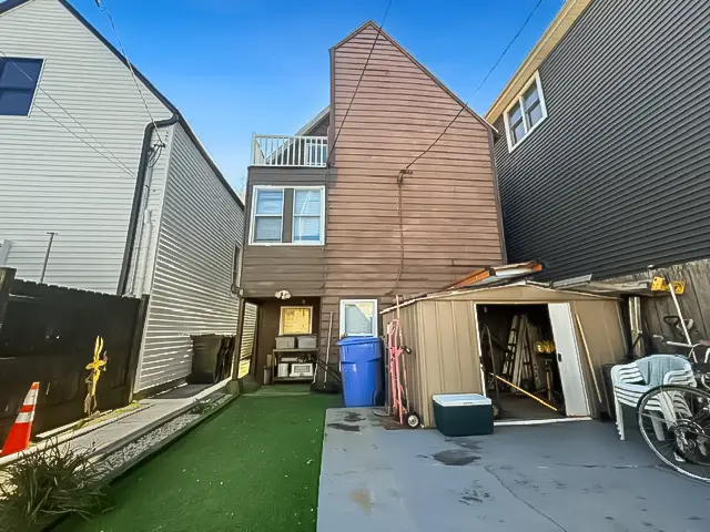 2822 W Melrose Street, Chicago, IL 60618 - #2
