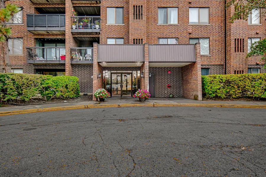 400 Park Avenue #204, Calumet City, IL 60409 - #3