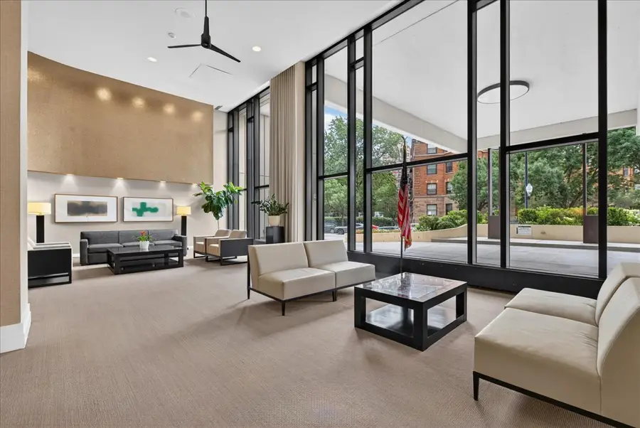 3930 N Pine Grove Avenue #1610, Chicago, IL 60613 - #2