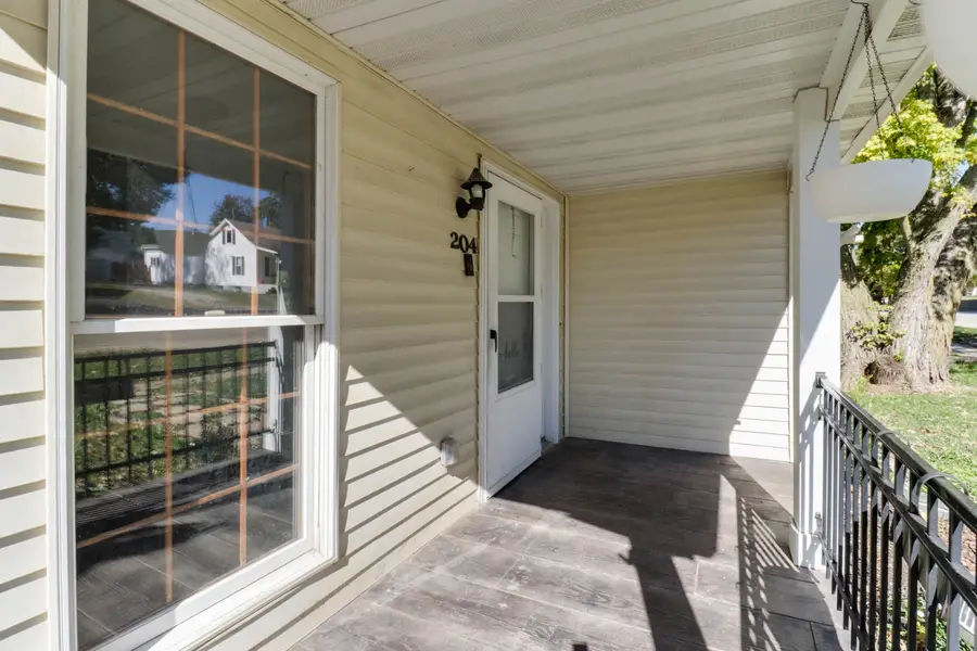 204 N Buchanan Street, Heyworth, IL 61745 - #3
