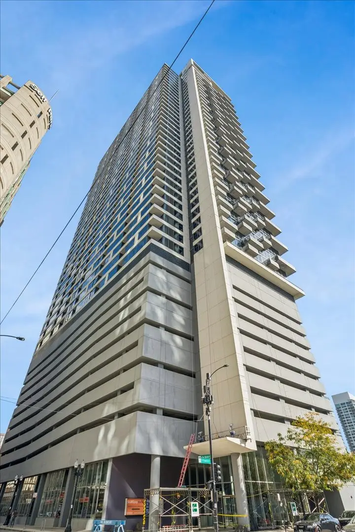 235 W Van Buren Street #2816, Chicago, IL 60607 - #1