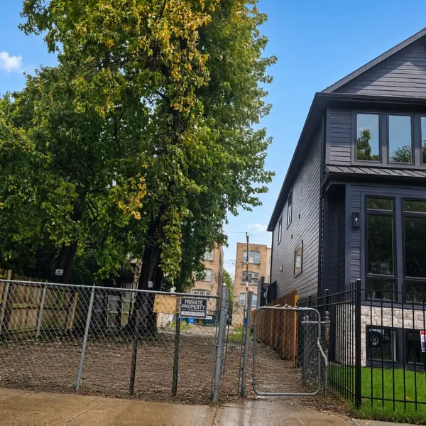 3510 W Belden Avenue, Chicago, IL 60647