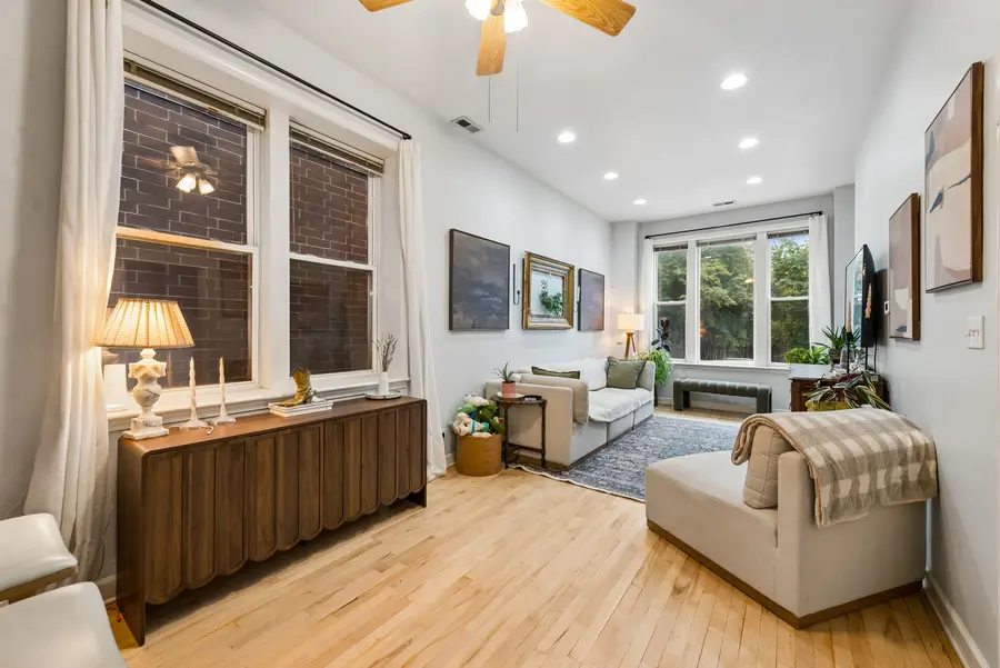 740 W Schubert Avenue, Chicago, IL 60614 - #2