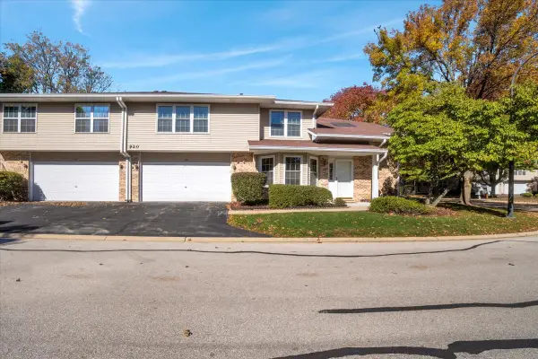 920 Elderberry Circle #104, Naperville, IL 60563