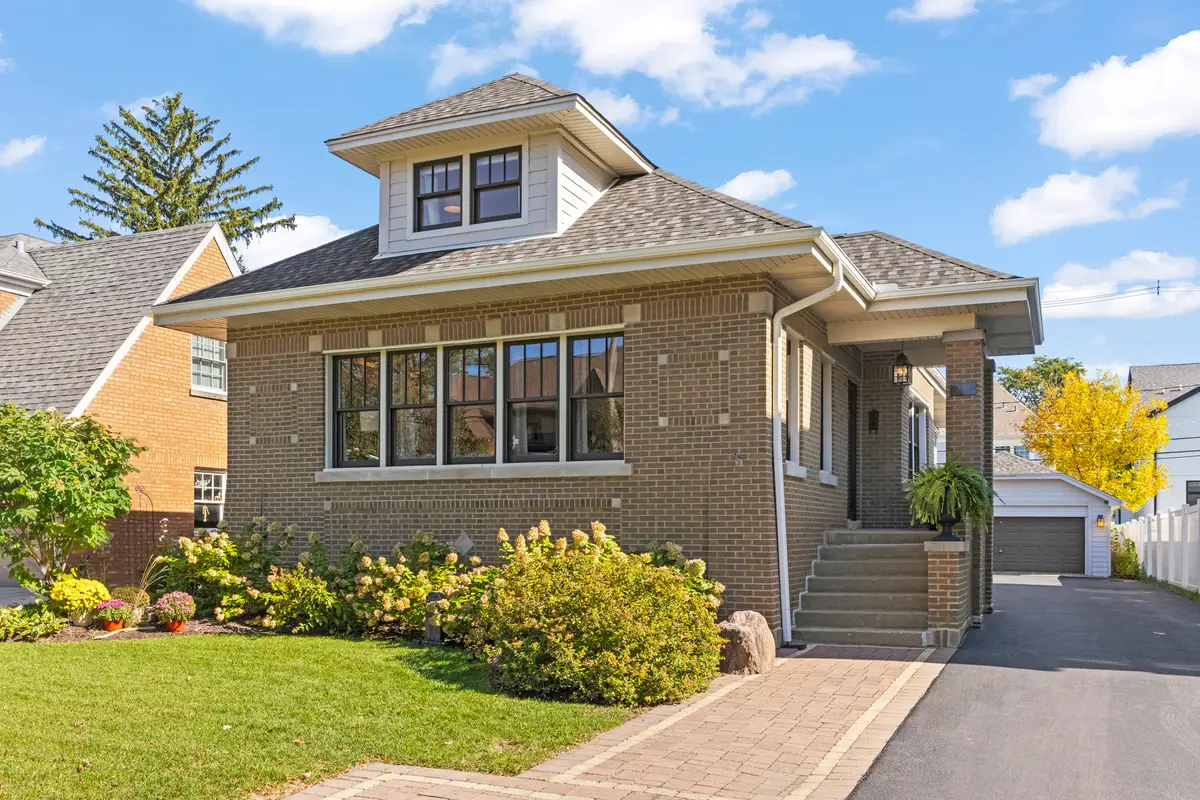 599 S Prospect Avenue, Elmhurst, IL 60126 - #1