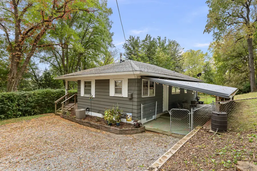 3203 Eads Street, Davenport, IA 52802 - #2