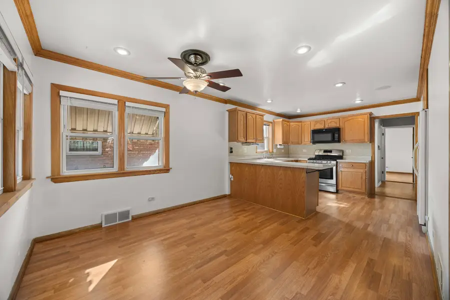 11313 S Sawyer Avenue, Chicago, IL 60655 - #3
