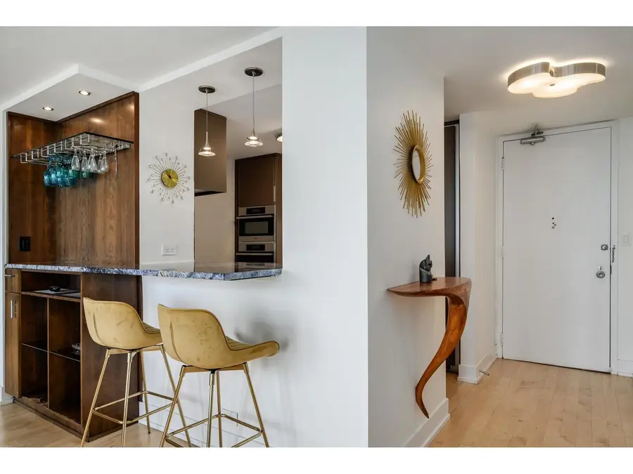111 E Chestnut Street #34H, Chicago, IL 60611 - #2