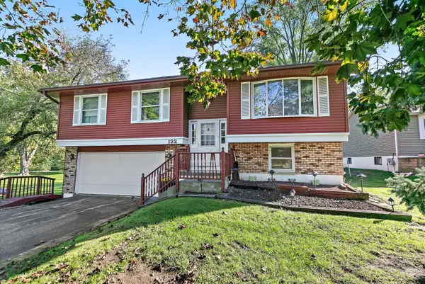 122 Indian Trail, Lake In The Hills, IL 60156