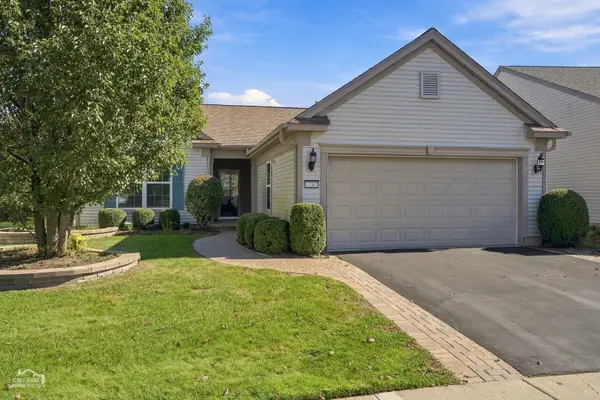 12382 Scarlet Drive, Huntley, IL 60142