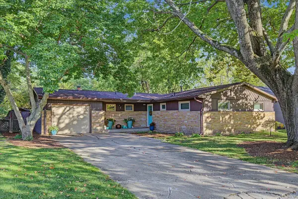 808 S Fair Street, Champaign, IL 61821