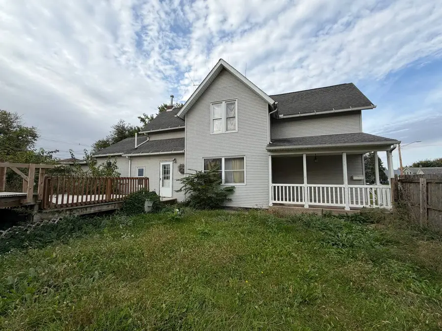 819 11th Avenue, Clinton, IA 52732 - #3