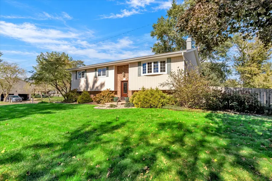 1201 Meadow Lane, Colona, IL 61241 - #2