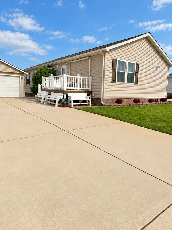 10864 W Turnberry Drive, Frankfort, IL 60423