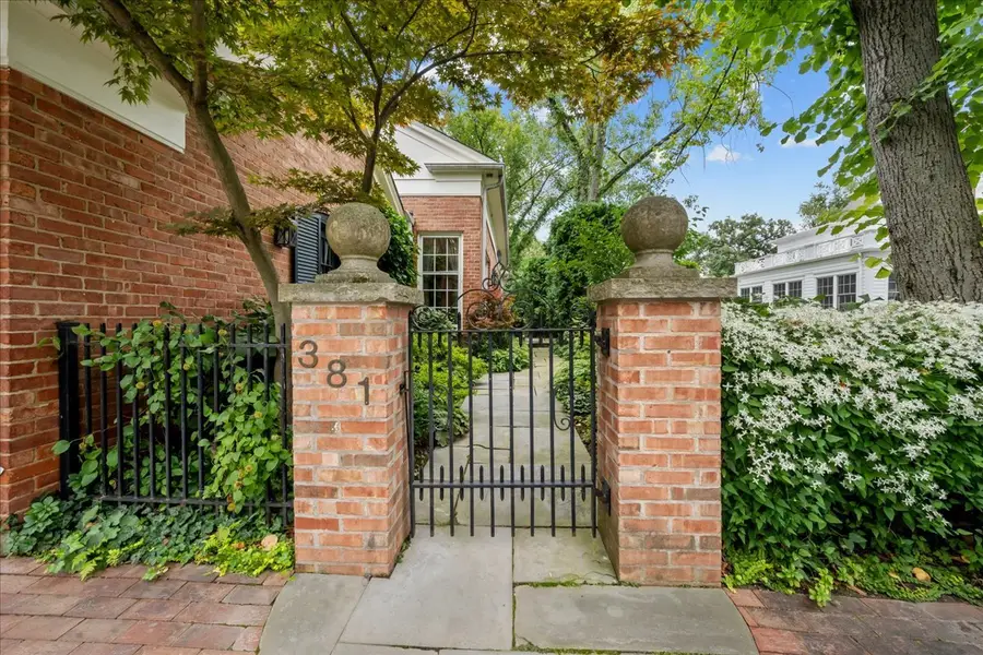 381 Linden Street, Winnetka, IL 60093 - #3