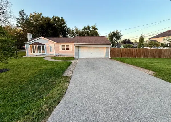 511 W Armitage Avenue, Elmhurst, IL 60126