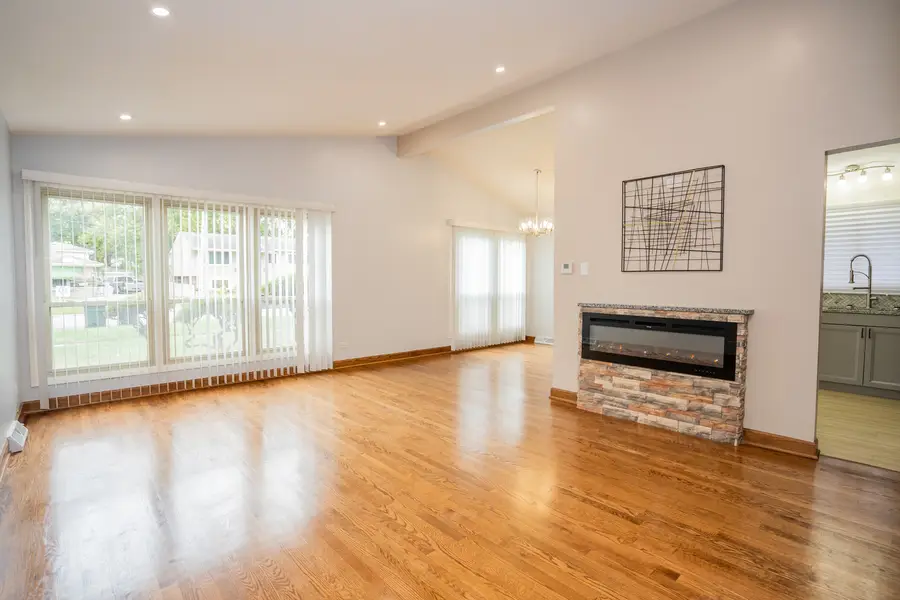 16400 Paulina Avenue, Markham, IL 60428 - #3