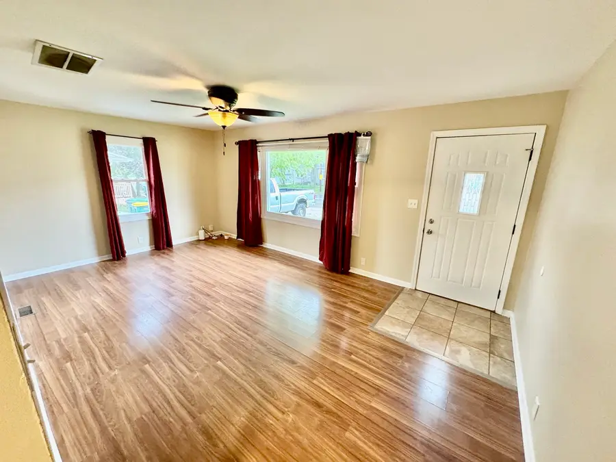 918 Townsend Street, Sycamore, IL 60178 - #3