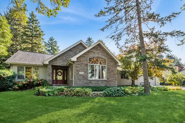 11933 S Harold Avenue, Palos Heights, IL 60463