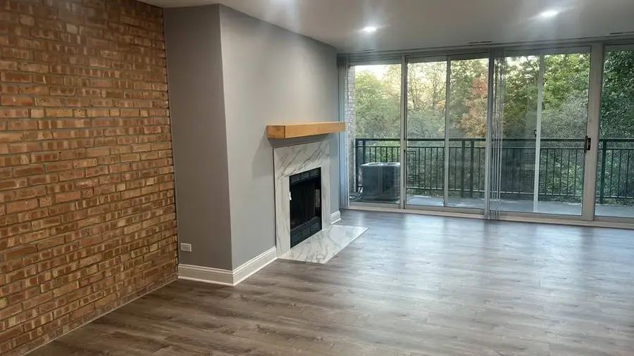 6020 Oakwood Drive #2B, Lisle, IL 60532 - #3