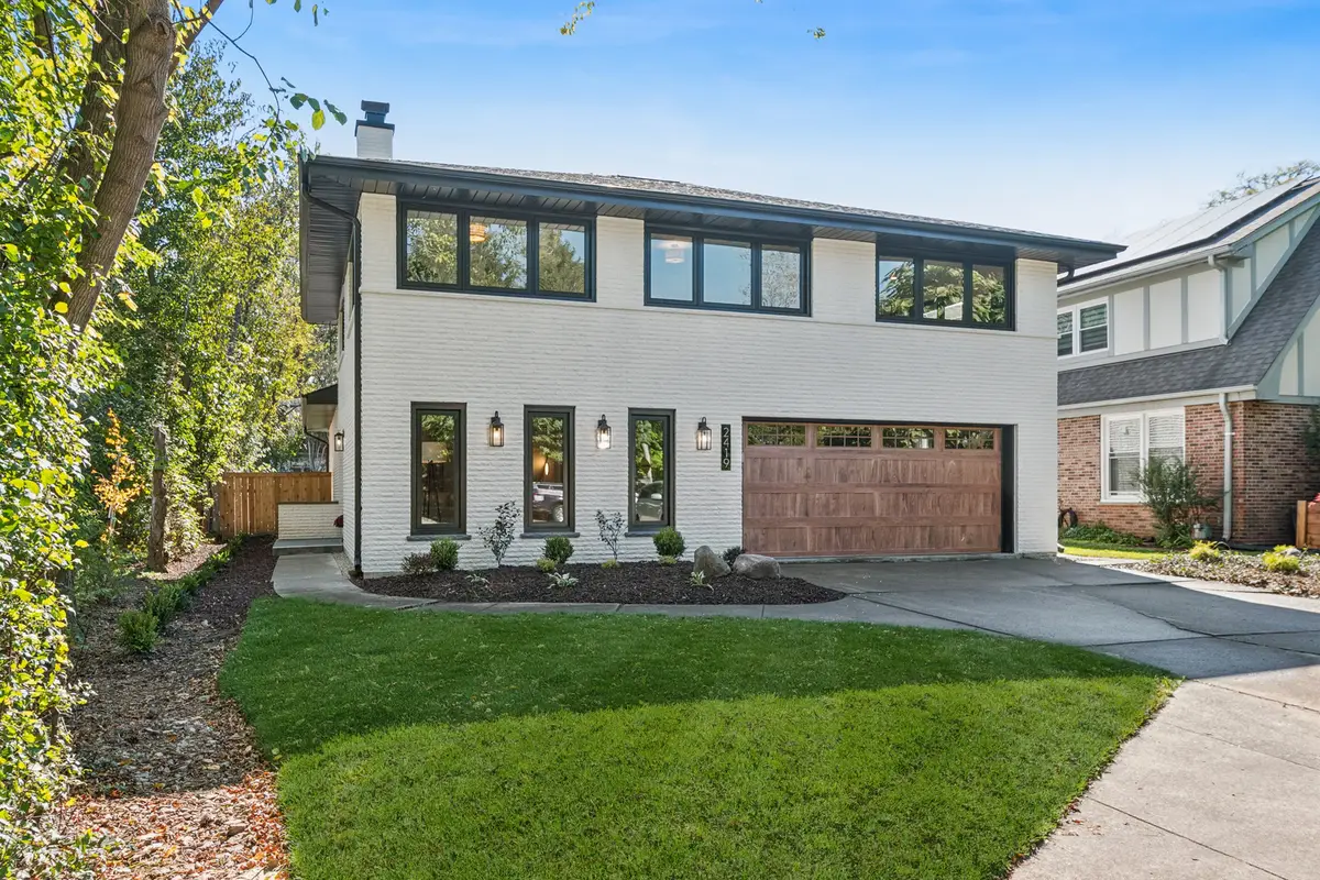 2419 Lake Avenue, Wilmette, IL 60091 - #1