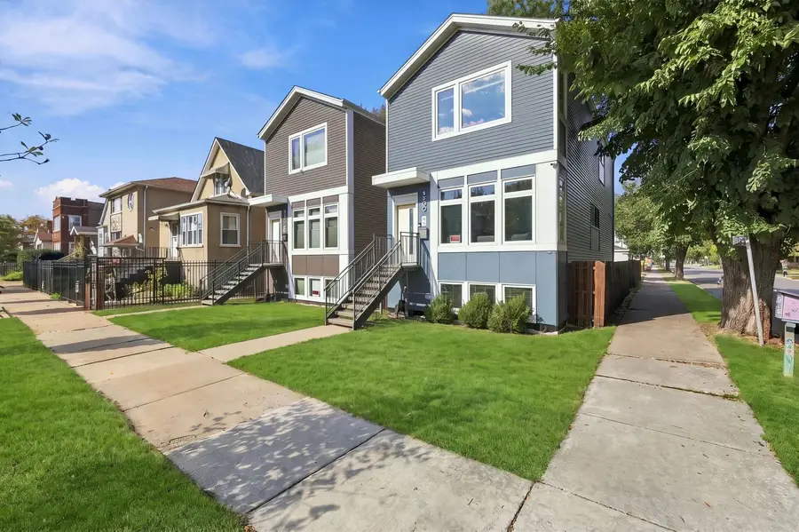 5200 W Eddy Street, Chicago, IL 60641 - #2