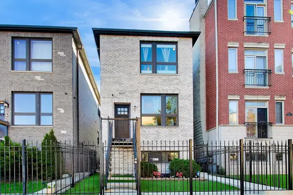 4607 S Calumet Avenue, Chicago, IL 60653