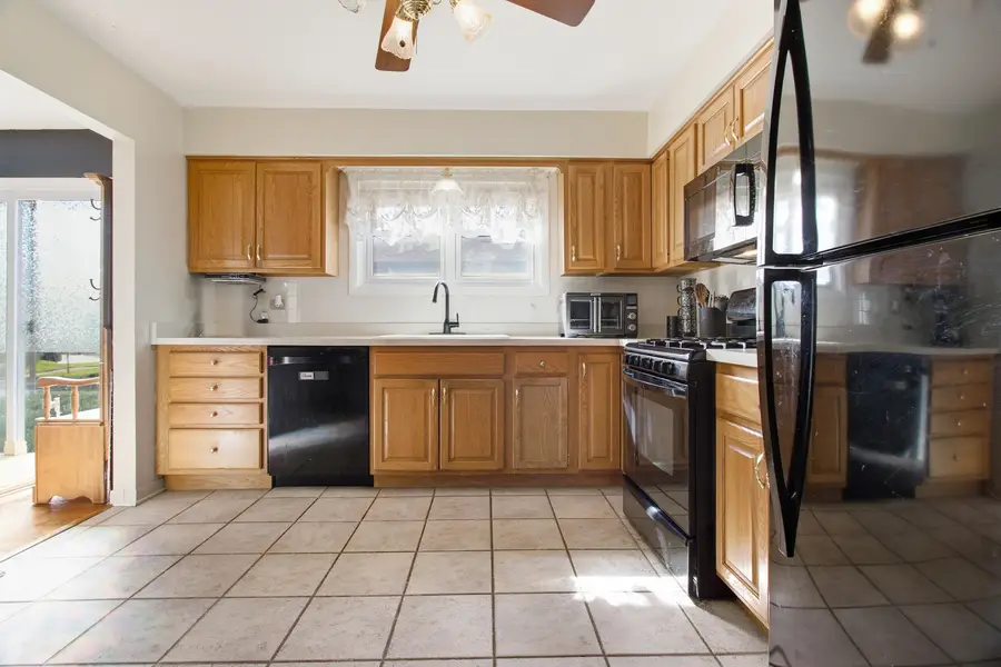 526 N Edgewood Avenue, Lombard, IL 60148 - #3