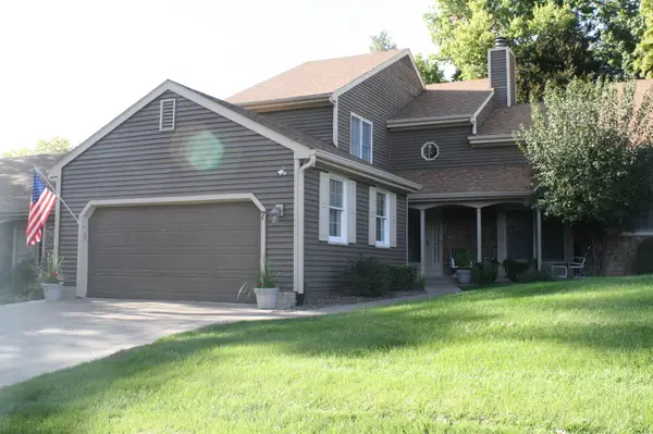 7 Thornwood Court #7, Moline, IL 61265