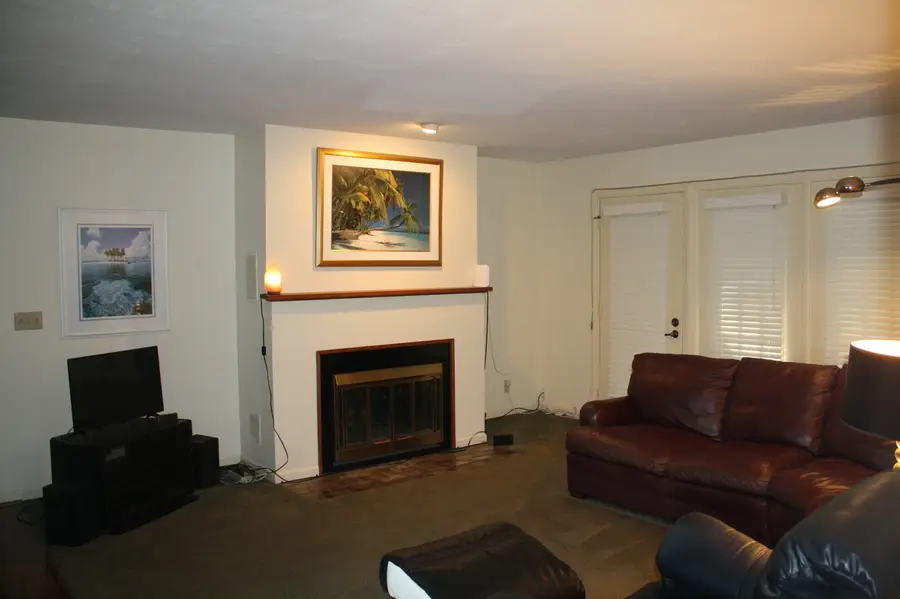 15 Thornwood Court #15, Moline, IL 61265 - #3