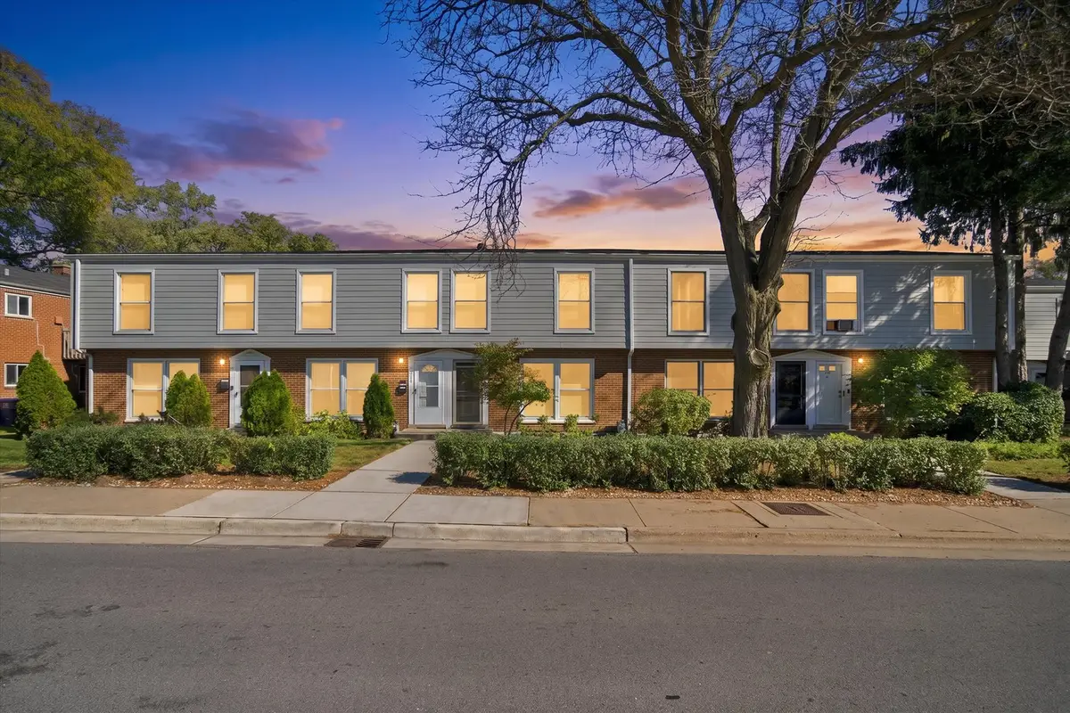 911 Waukegan Road #B, Deerfield, IL 60015 - #1