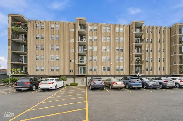 9514 Lawrence Avenue #2208, Schiller Park, IL 60176
