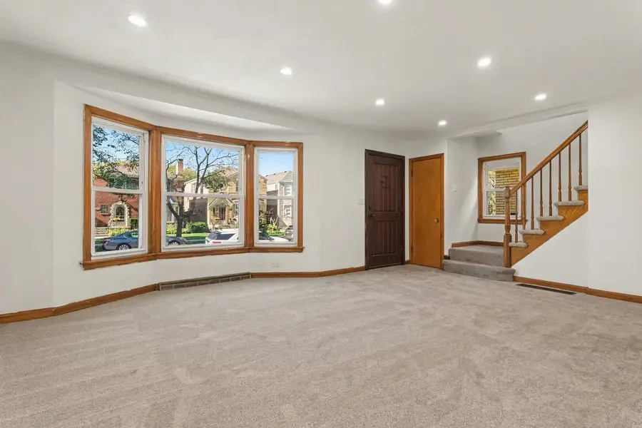 6155 N Meade Avenue, Chicago, IL 60646 - #2
